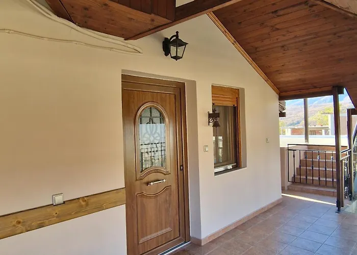 Guest House Elatochori Ferienhaus